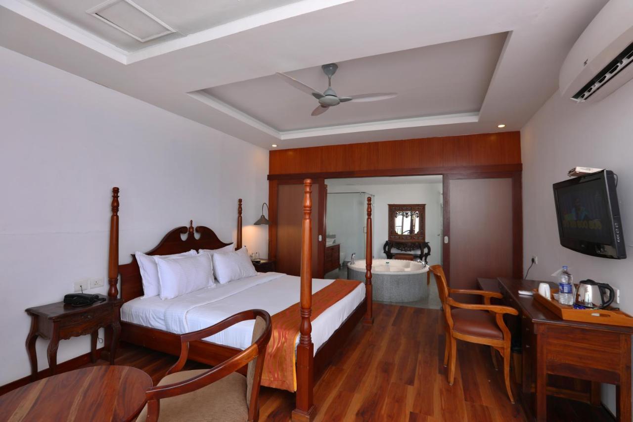Getaway Beach Resort Ковалам Екстер'єр фото